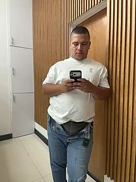Patricio 02 online show from July 2026 03:19:02 PM