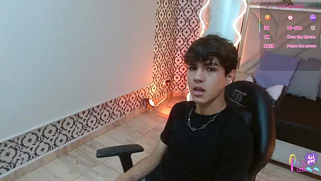 Snapshot of Damian_tay chatting on April 2026 11:34:01 AM Damian tay online show from April 2026 11:34:01 AM