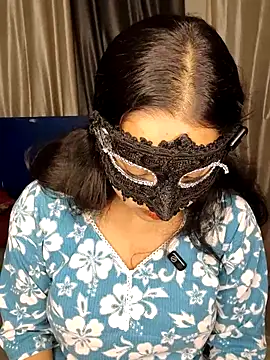 couple hot43 online show from June 2026 07:24:01 PM