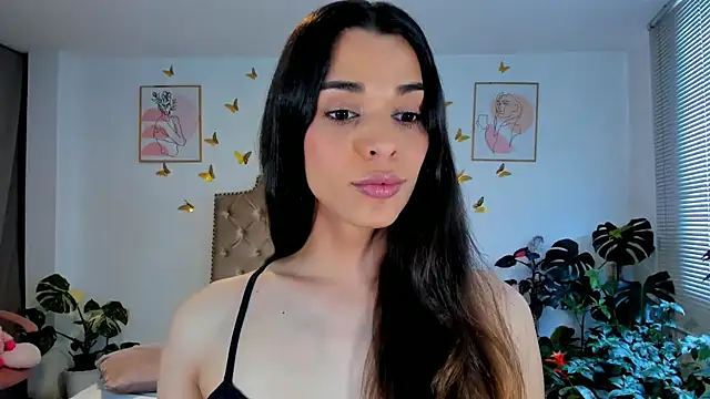 Snapshot of bella_grego chatting on July 2026 05:32:02 PM bella grego online show from July 2026 05:32:02 PM