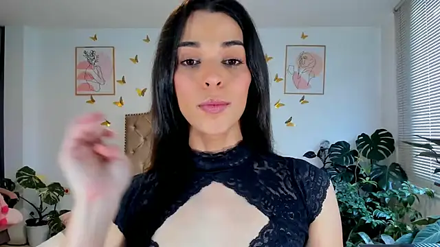 Snapshot of bella_grego chatting on June 2026 06:42:01 PM bella grego online show from June 2026 06:42:01 PM
