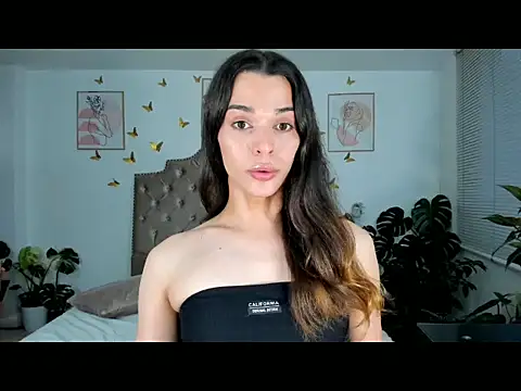 bella grego online show from April 2026 11:07:02 PM