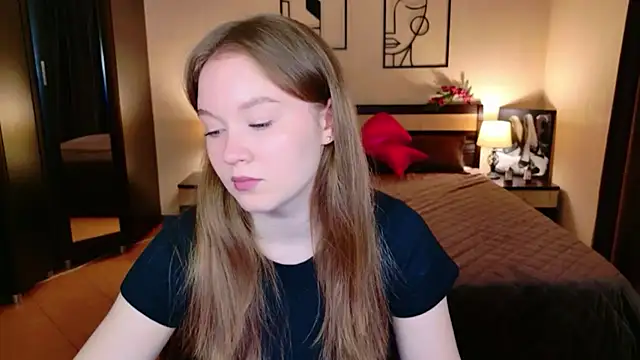 Snapshot of ValeriSunny chatting on April 2026 04:48:02 AM ValeriSunny online show from April 2026 04:48:02 AM