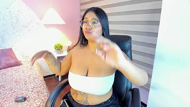 Snapshot of Tammara_Brm chatting on July 2026 11:31:01 AM Tammara Brm online show from July 2026 11:31:01 AM