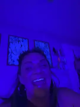 milkandhoneyy online show from April 2026 03:31:01 AM