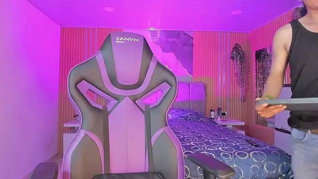 Owen Drake online show from April 2026 03:41:02 AM