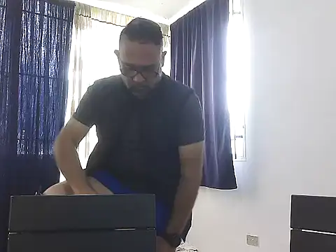 CarlossexVen online show from May 2026 02:01:01 PM