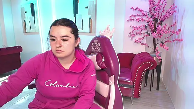 Anya Volke online show from May 2026 07:23:02 PM