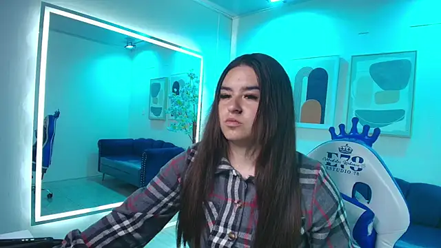 Anya Volke online show from May 2026 07:28:02 PM