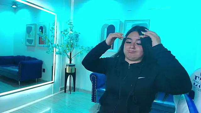 Anya Volke online show from May 2026 07:44:02 PM
