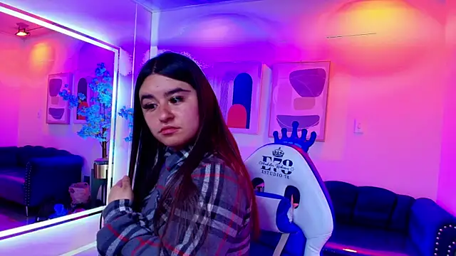 Anya Volke online show from April 2026 07:20:01 PM