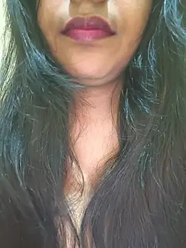 Snapshot of Newragini chatting on June 2026 05:43:01 PM Newragini online show from June 2026 05:43:01 PM
