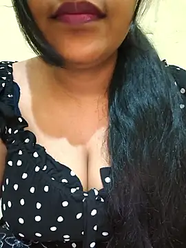 Snapshot of Newragini chatting on May 2026 05:33:01 PM Newragini online show from May 2026 05:33:01 PM