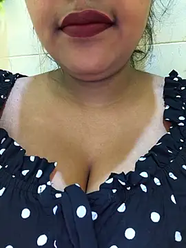 Snapshot of Newragini chatting on May 2026 07:06:02 PM Newragini online show from May 2026 07:06:02 PM