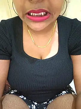 Snapshot of Newragini chatting on May 2026 05:50:01 PM Newragini online show from May 2026 05:50:01 PM