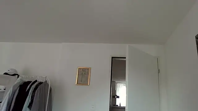 Thomster72 online show from June 2026 12:38:02 PM