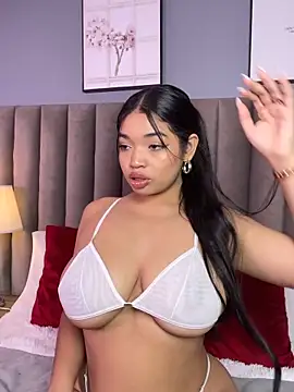 LilyFoox online show from May 2026 12:43:01 PM