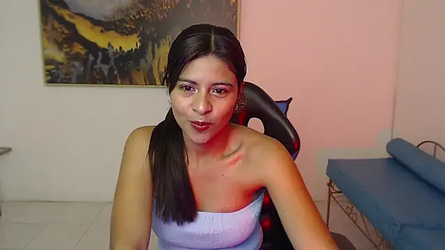 Snapshot of Lady_isabella_ chatting on April 2026 01:18:02 PM Lady isabella online show from April 2026 01:18:02 PM