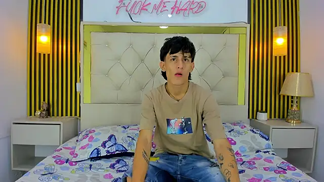 Just18Jake  online show from April 2026 01:08:01 AM
