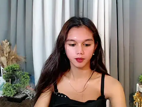 Snapshot of marie_castro chatting on May 2026 03:59:02 PM marie castro online show from May 2026 03:59:02 PM