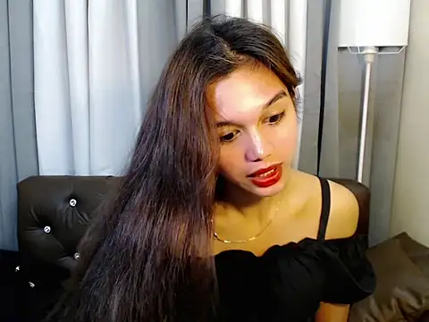 Snapshot of marie_castro chatting on May 2026 05:51:01 PM marie castro online show from May 2026 05:51:01 PM