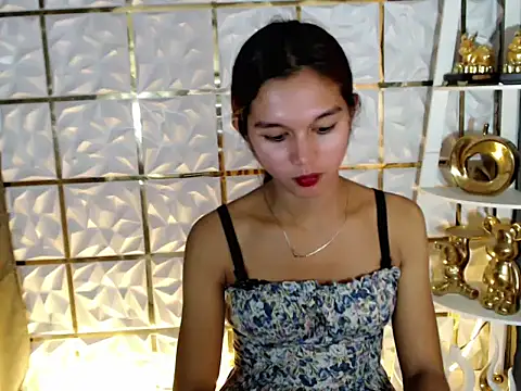 Snapshot of marie_castro chatting on April 2026 01:24:01 PM marie castro online show from April 2026 01:24:01 PM