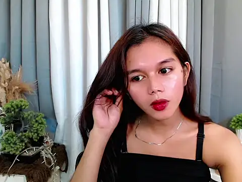 Snapshot of marie_castro chatting on May 2026 03:23:02 AM marie castro online show from May 2026 03:23:02 AM