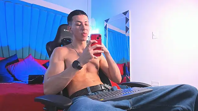 OliverThompsonJS online show from May 2026 07:59:01 AM