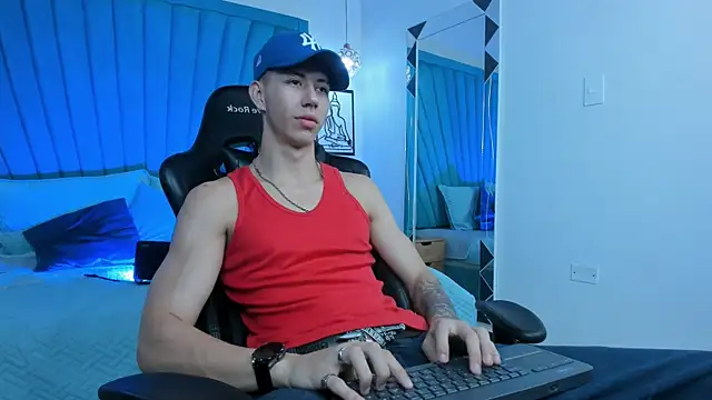 OliverThompsonJS online show from April 2026 03:13:02 AM