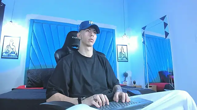 OliverThompsonJS online show from May 2026 05:37:01 AM