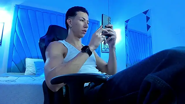 OliverThompsonJS online show from June 2026 06:08:02 AM
