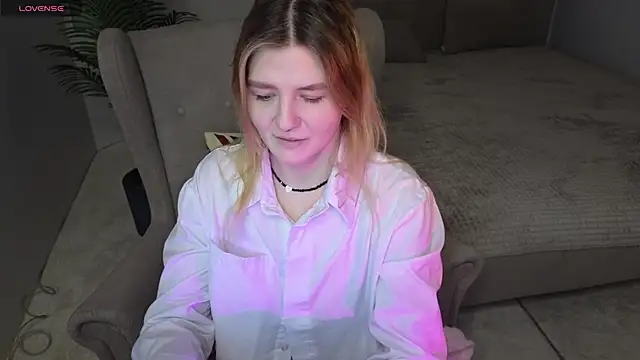 TonyaMeow online show from April 2026 01:42:02 AM
