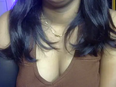 VelvetNaina online show from May 2026 02:06:02 AM