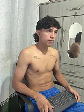 Snapshot of alex_martin47 chatting on June 2026 12:54:02 AM alex martin47 online show from June 2026 12:54:02 AM
