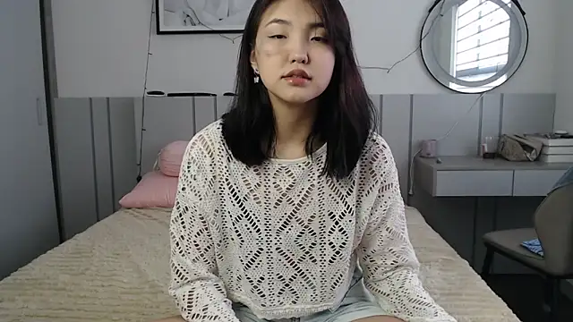 Maiaxoxo online show from April 2026 12:15:02 AM