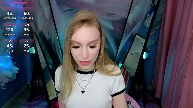 MilaDuales online show from May 2026 05:55:02 AM
