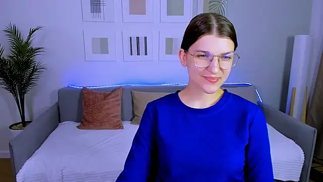 AnnaThorne online show from April 2026 04:26:01 AM