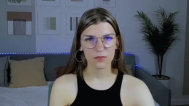AnnaThorne online show from May 2026 04:34:01 AM