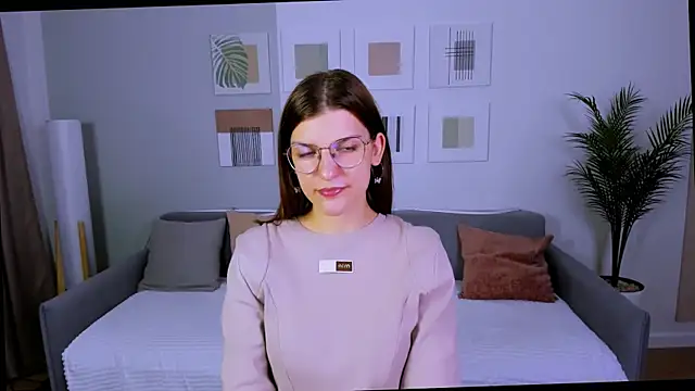 AnnaThorne online show from April 2026 04:17:01 AM
