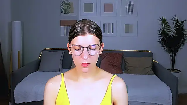 AnnaThorne online show from June 2026 03:40:01 AM