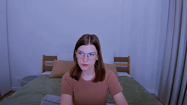 AnnaThorne online show from May 2026 05:11:01 AM