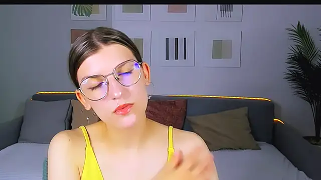 AnnaThorne online show from June 2026 08:25:02 AM