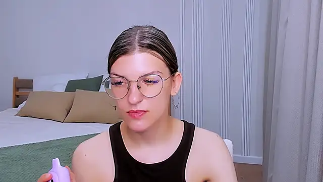 AnnaThorne online show from May 2026 03:16:01 AM