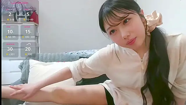 Minamina2 online show from May 2026 09:05:01 PM