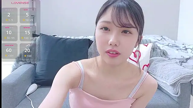 Minamina2 online show from May 2026 12:42:02 AM