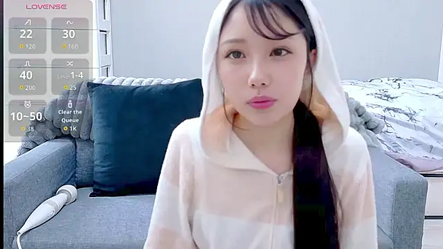 Minamina2 online show from May 2026 10:09:01 PM