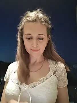 irresistibelle online show from June 2026 05:46:02 PM