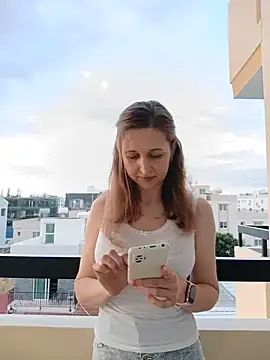 irresistibelle online show from May 2026 04:18:01 PM