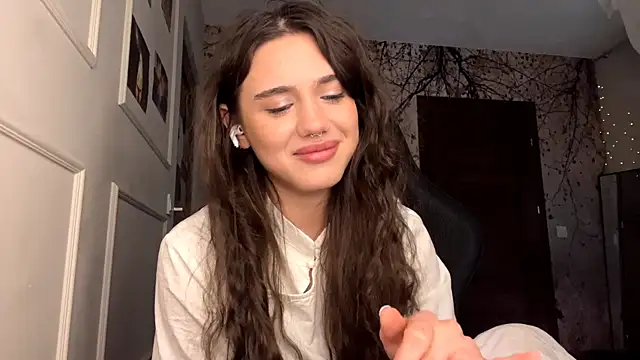 PamelaFougere online show from April 2026 10:18:02 AM