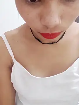 Snapshot of Kamini_rani chatting on May 2026 12:32:02 AM Kamini rani online show from May 2026 12:32:02 AM